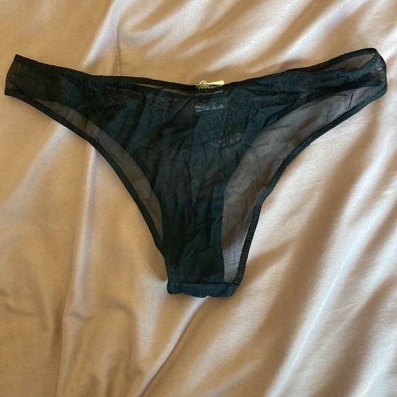 Bundle of Two Panties - Picture 5 of 7